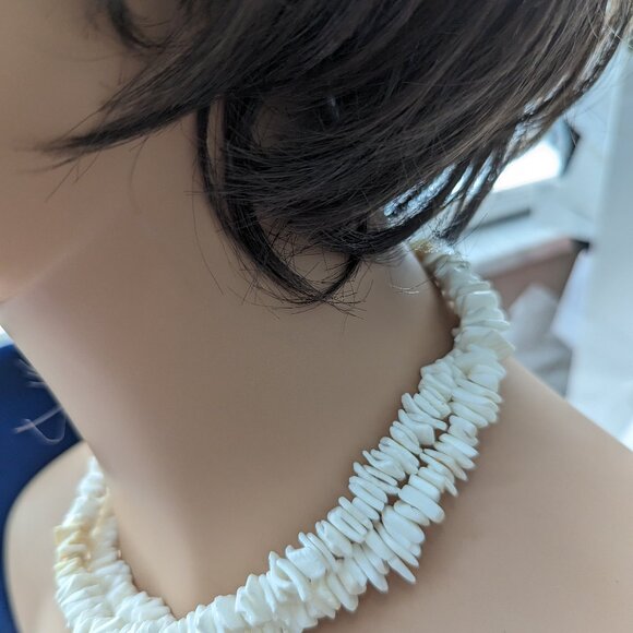 Shell Choker Necklace Bundle of 2 natural chards hand beaded vintage - Picture 2 of 12